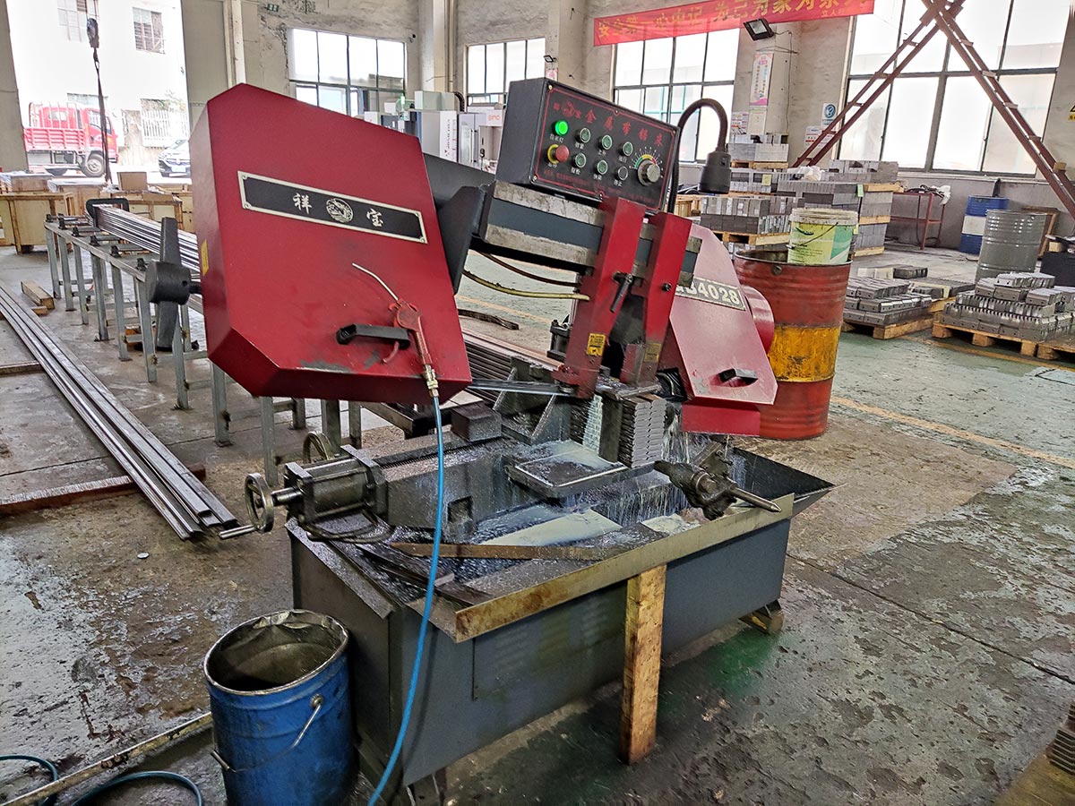 折彎機(jī)模具