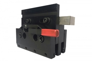 如何安全地使用折彎機(jī)夾模板？